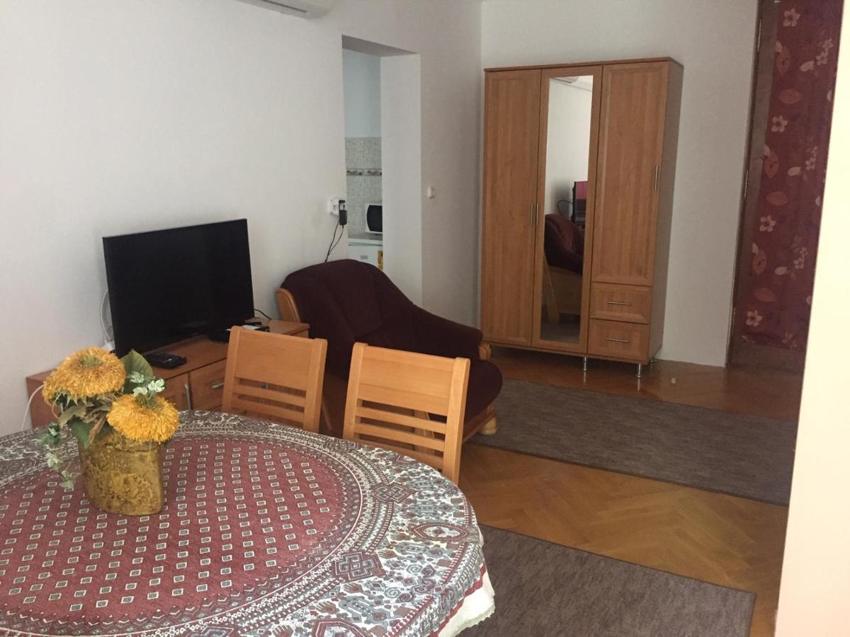 Apartments Yowan Хевіз Екстер'єр фото