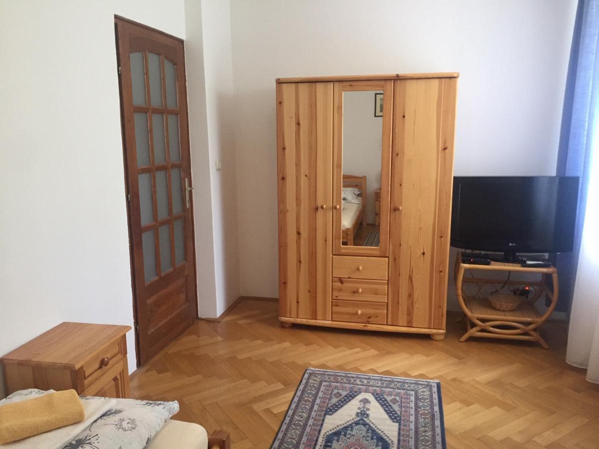 Apartments Yowan Хевіз Екстер'єр фото