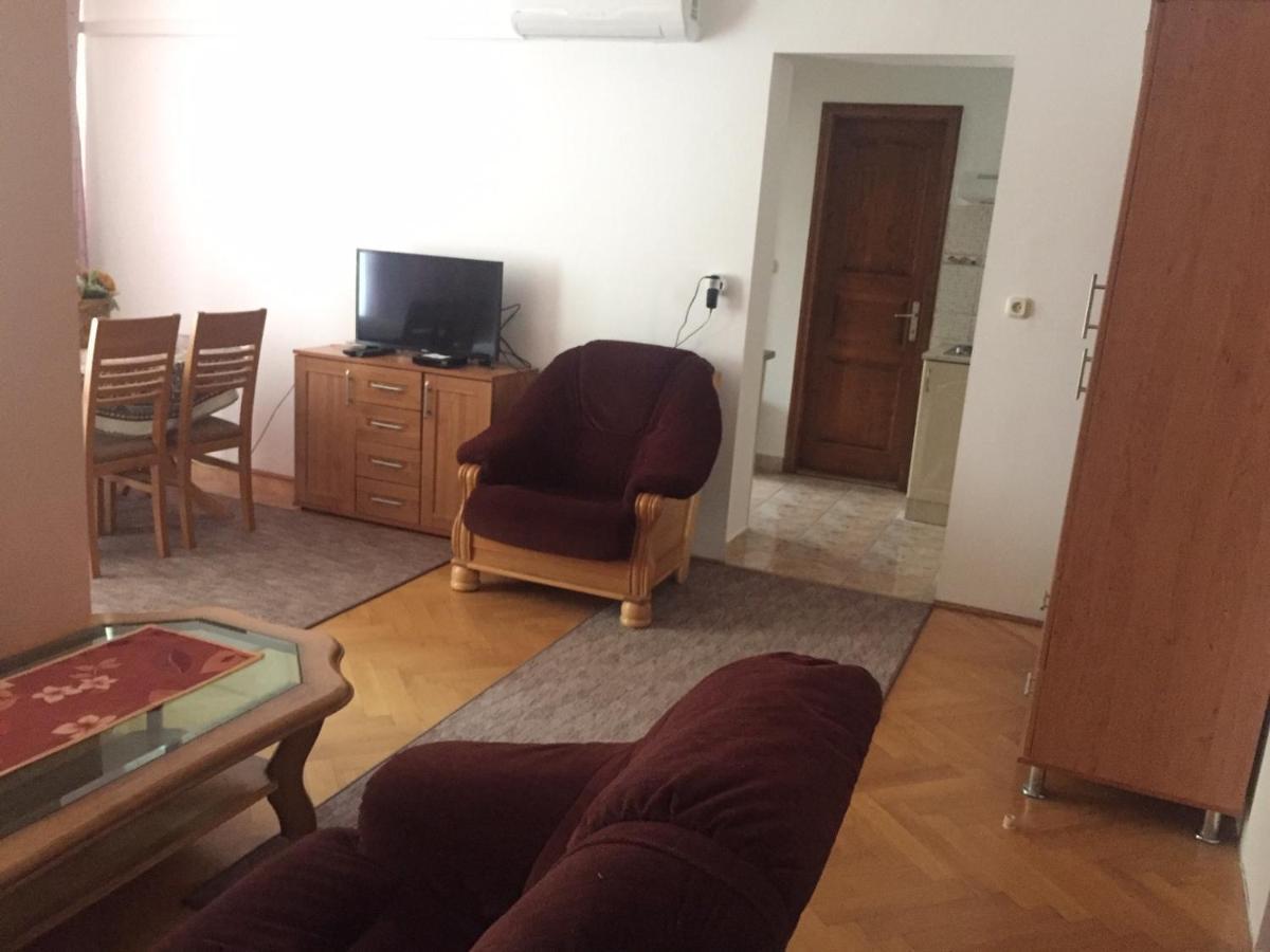 Apartments Yowan Хевіз Екстер'єр фото