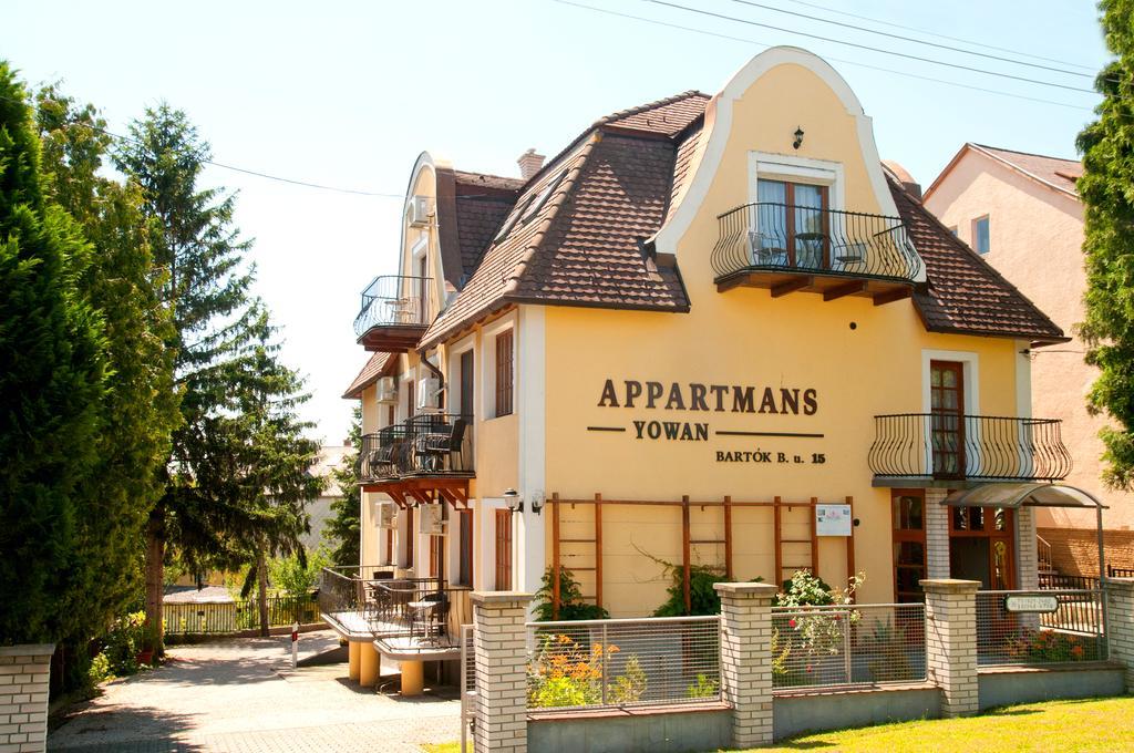 Apartments Yowan Хевіз Екстер'єр фото